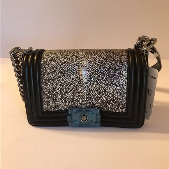 chanel stingray